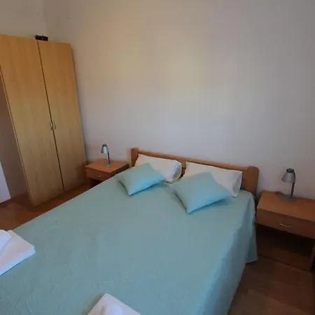 Valdina 3*