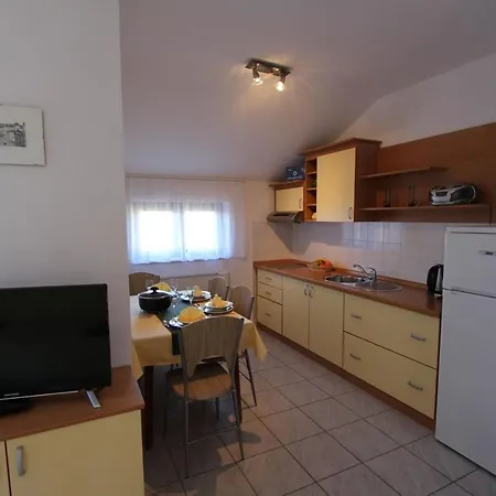 Valdina 3*